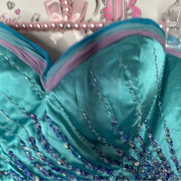 Alyce designs dress gown fairy beaded embroidered ruffle frills mermaid 🧜‍♀️ - Picture 13 of 16